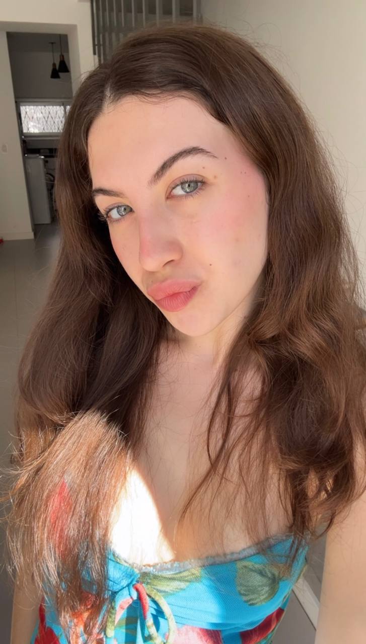 Nude girl Amber in Tianjin