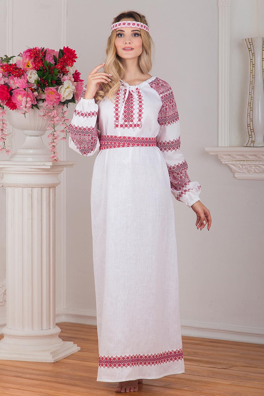 A playful frame from Women in Slavic costumes — online in Tianjin