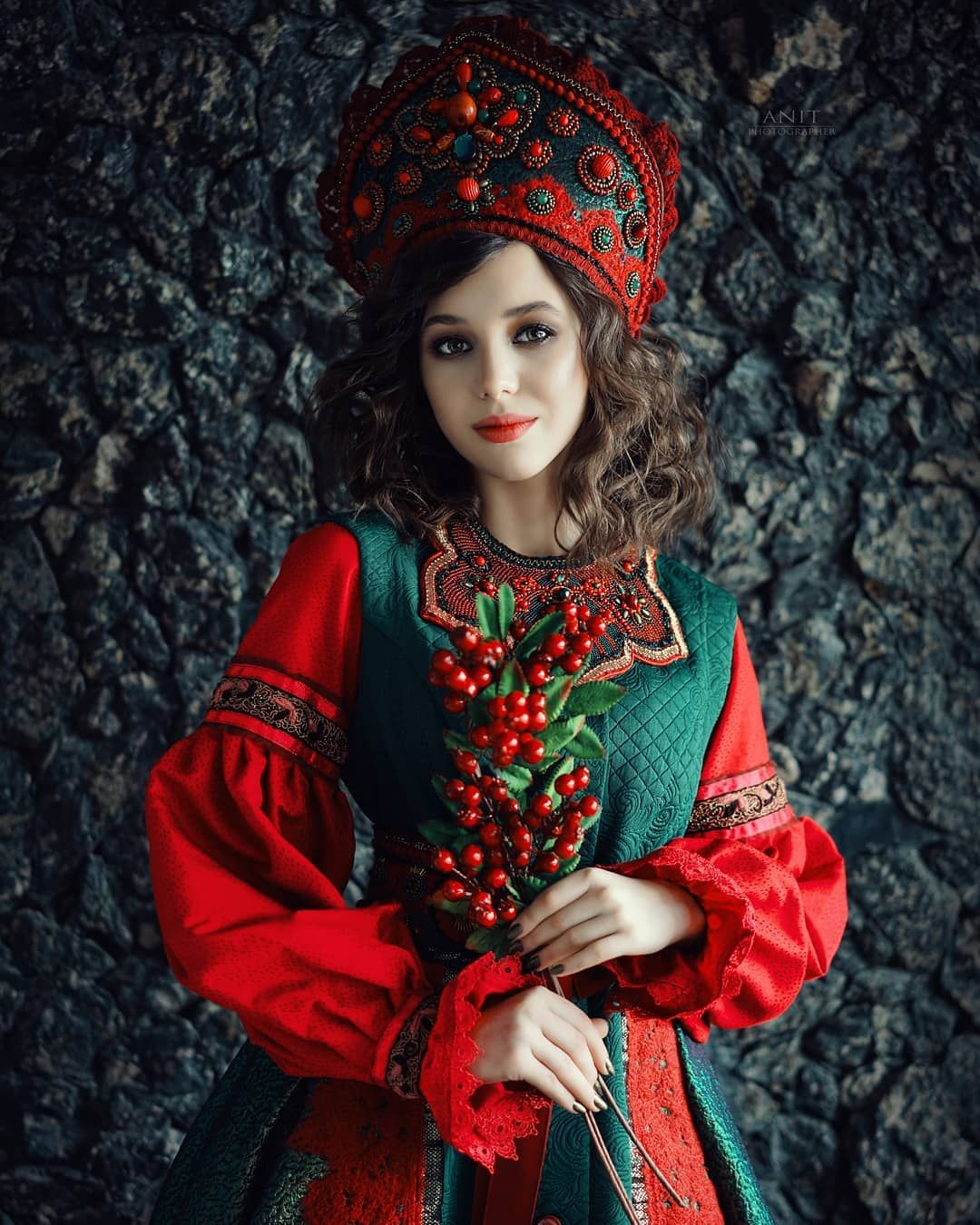 Nude girl Women in Slavic costumes in Tianjin