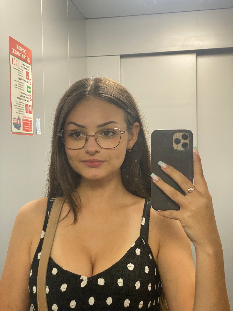 Sexy model Stacy in Tianjin