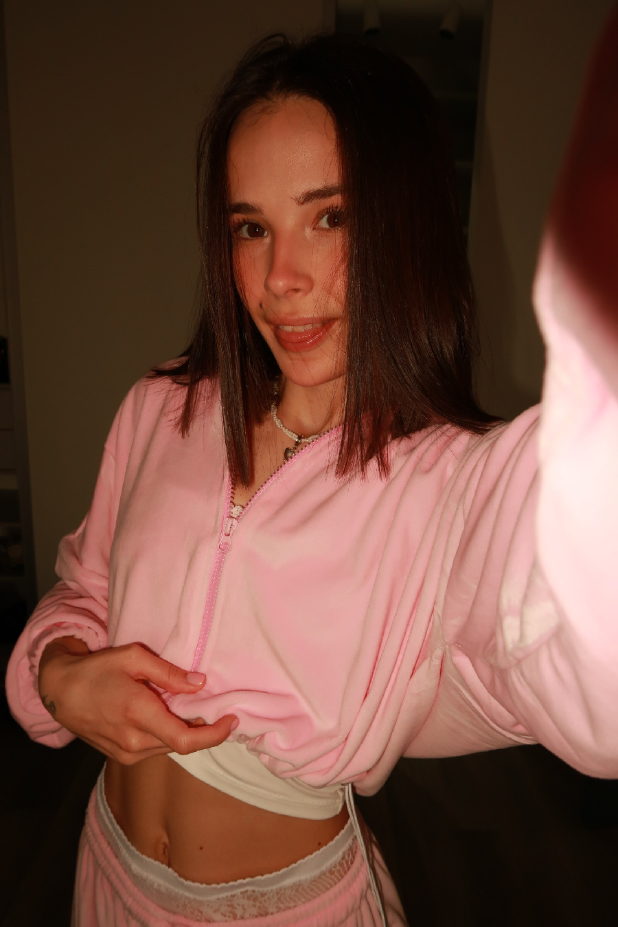 Tina brings the glow — live moments in Tianjin